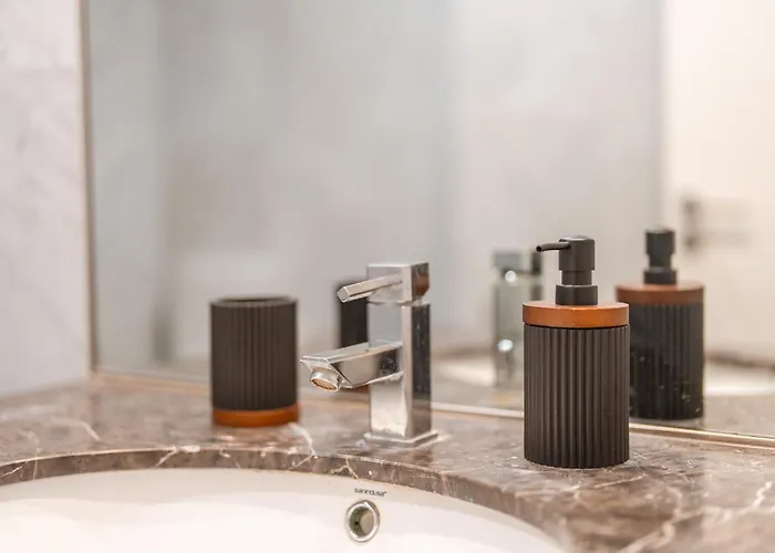 Madeira Holidays By Amazing Madeira Φουνκάλ