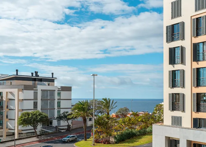 Апартаменты Madeira Holidays By Amazing Madeira